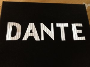 scatola con nome che si illumina